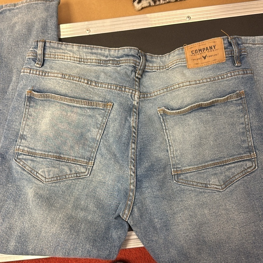 Company 81 men’s faed blue skinny jeans size 38 x 30 - Picture 2 of 6